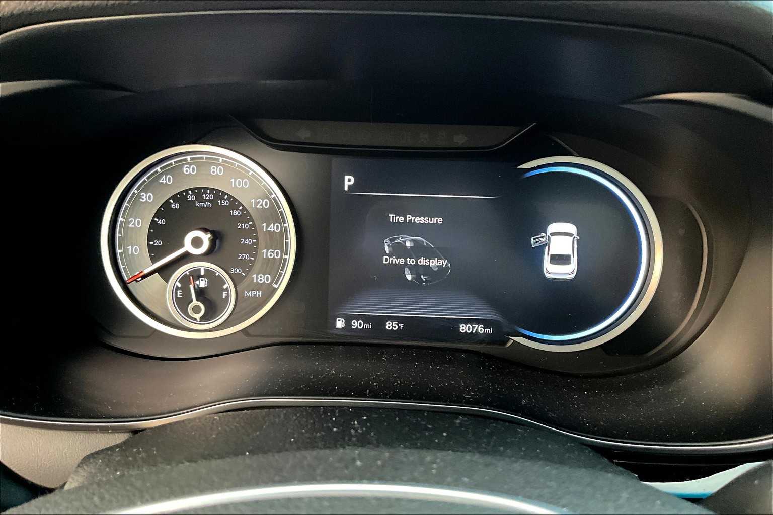 2024 Genesis G70 3.3T Sport Advanced photo 24