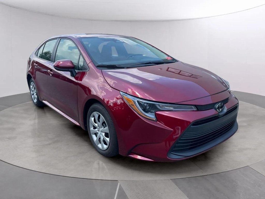 2025 Toyota Corolla LE photo 6