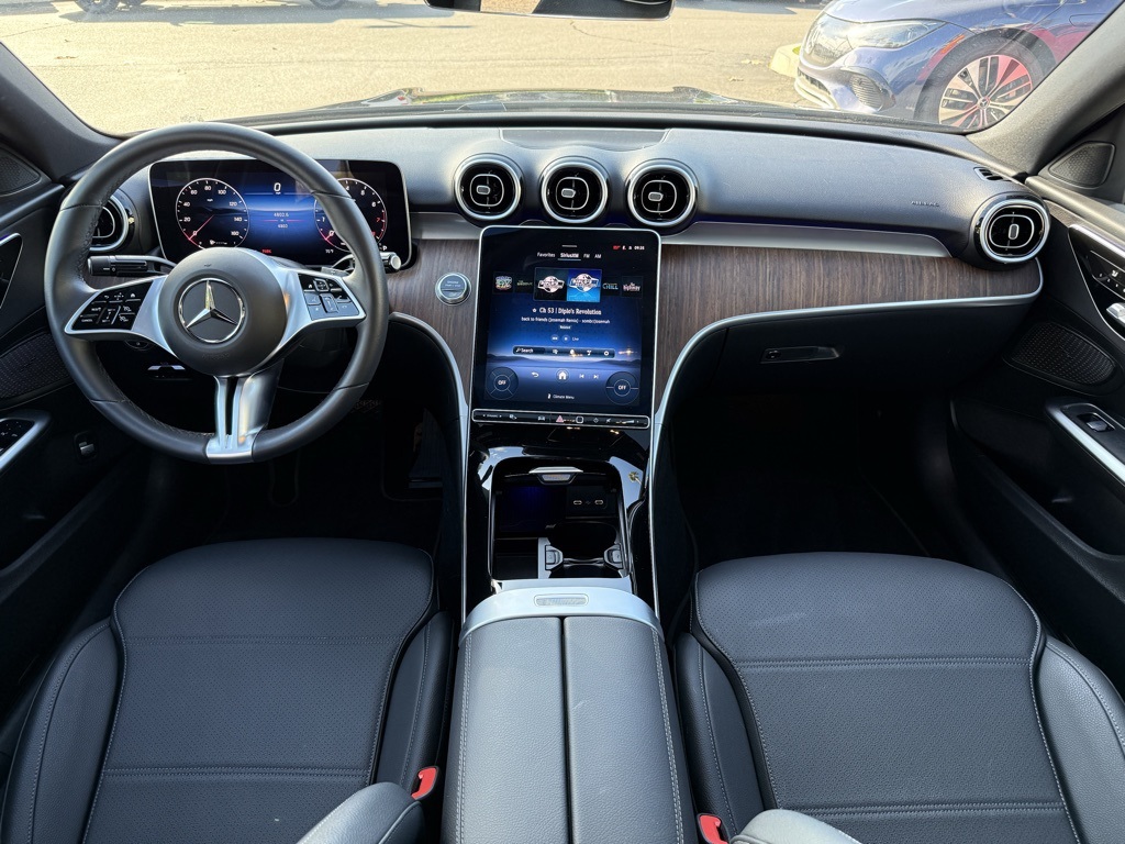 2025 Mercedes Benz C 300 photo 4