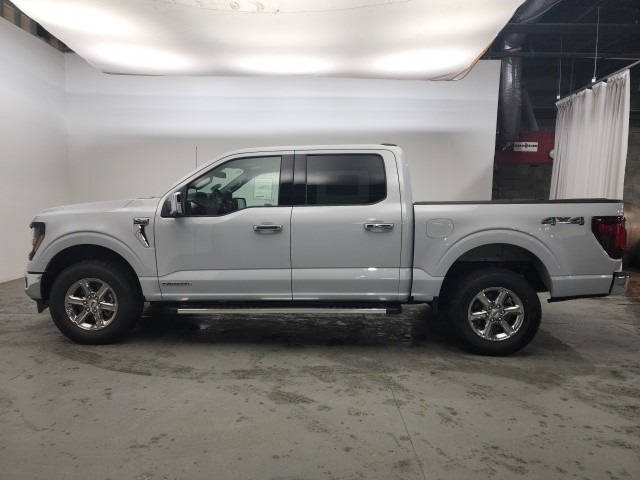 2025 Ford F-150 XLT photo 3