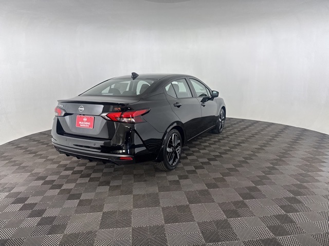 2025 Nissan Versa 1.6 SR photo 8
