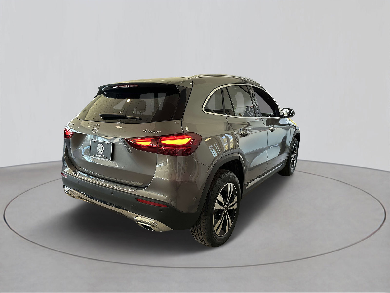 2025 Mercedes Benz GLA 250 4MATIC photo 3