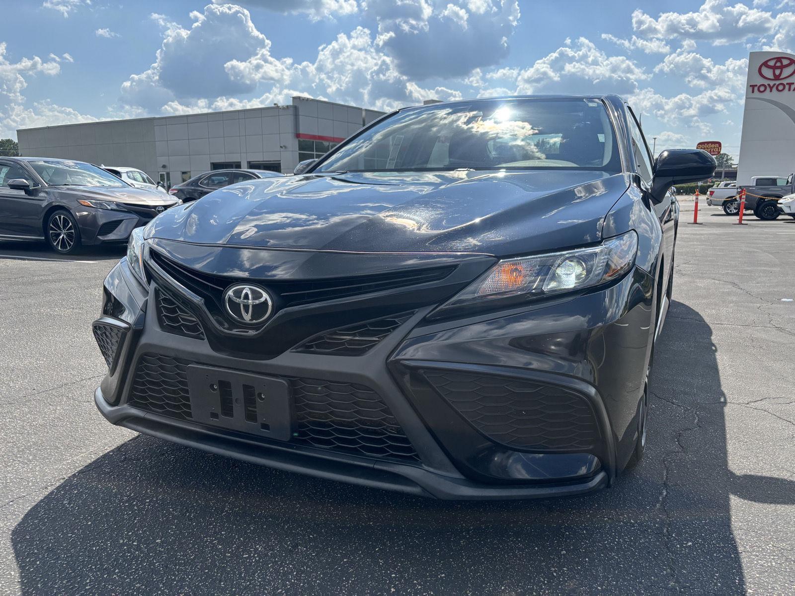 2021 Toyota Camry SE photo 32