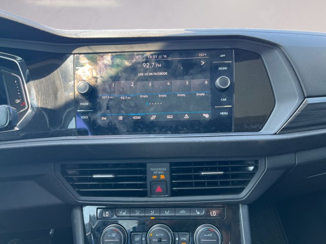 2021 Volkswagen Jetta SEL photo 10