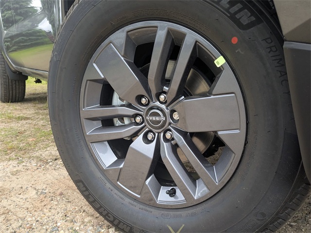 2025 Nissan Frontier SV photo 9