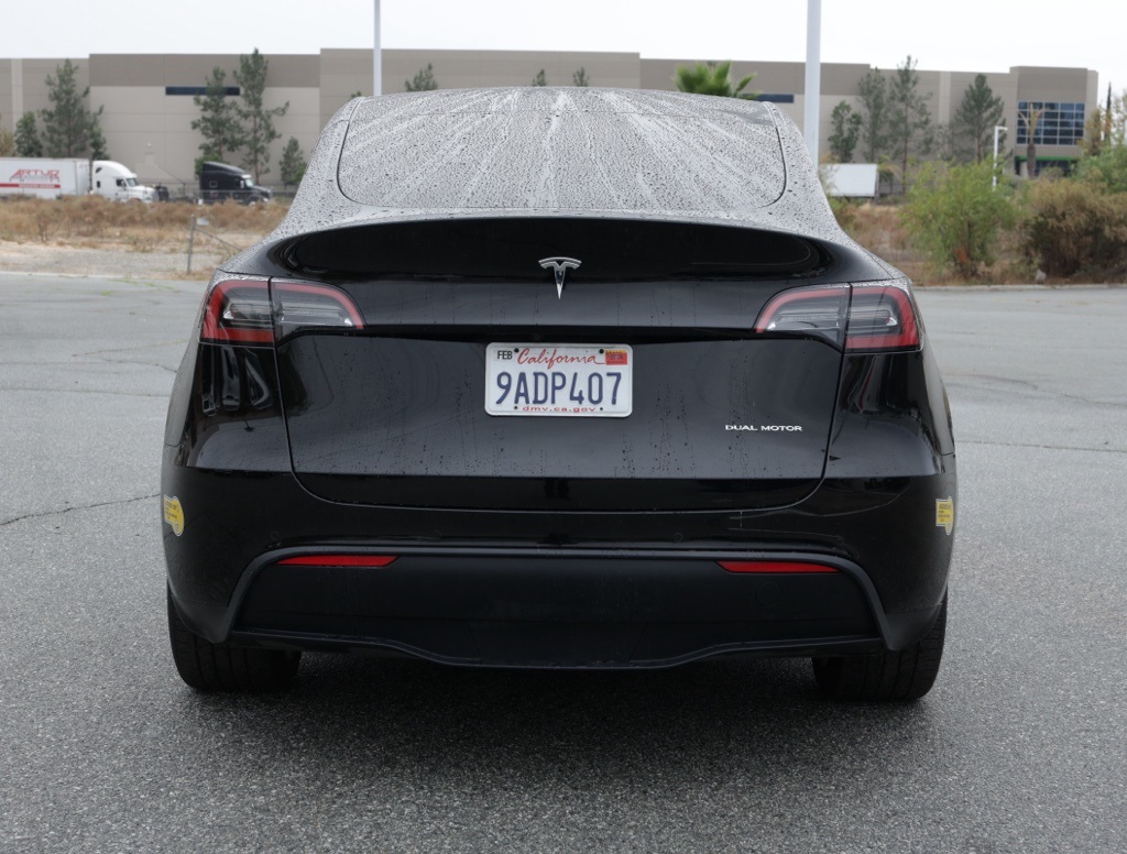 2022 Tesla Model Y Long Range photo 4