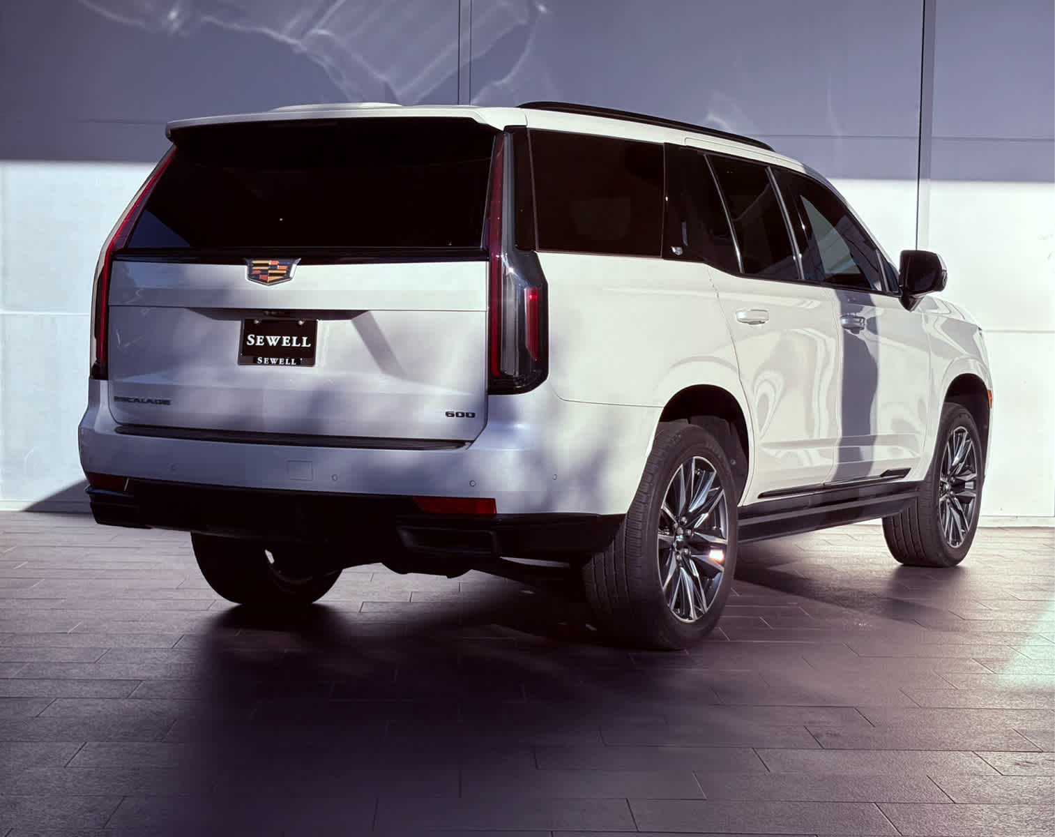 2021 Cadillac Escalade Sport Platinum photo 4