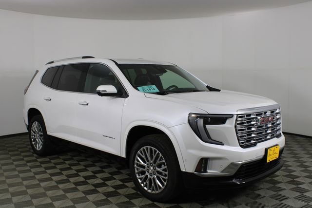 2024 GMC Acadia Denali's photo