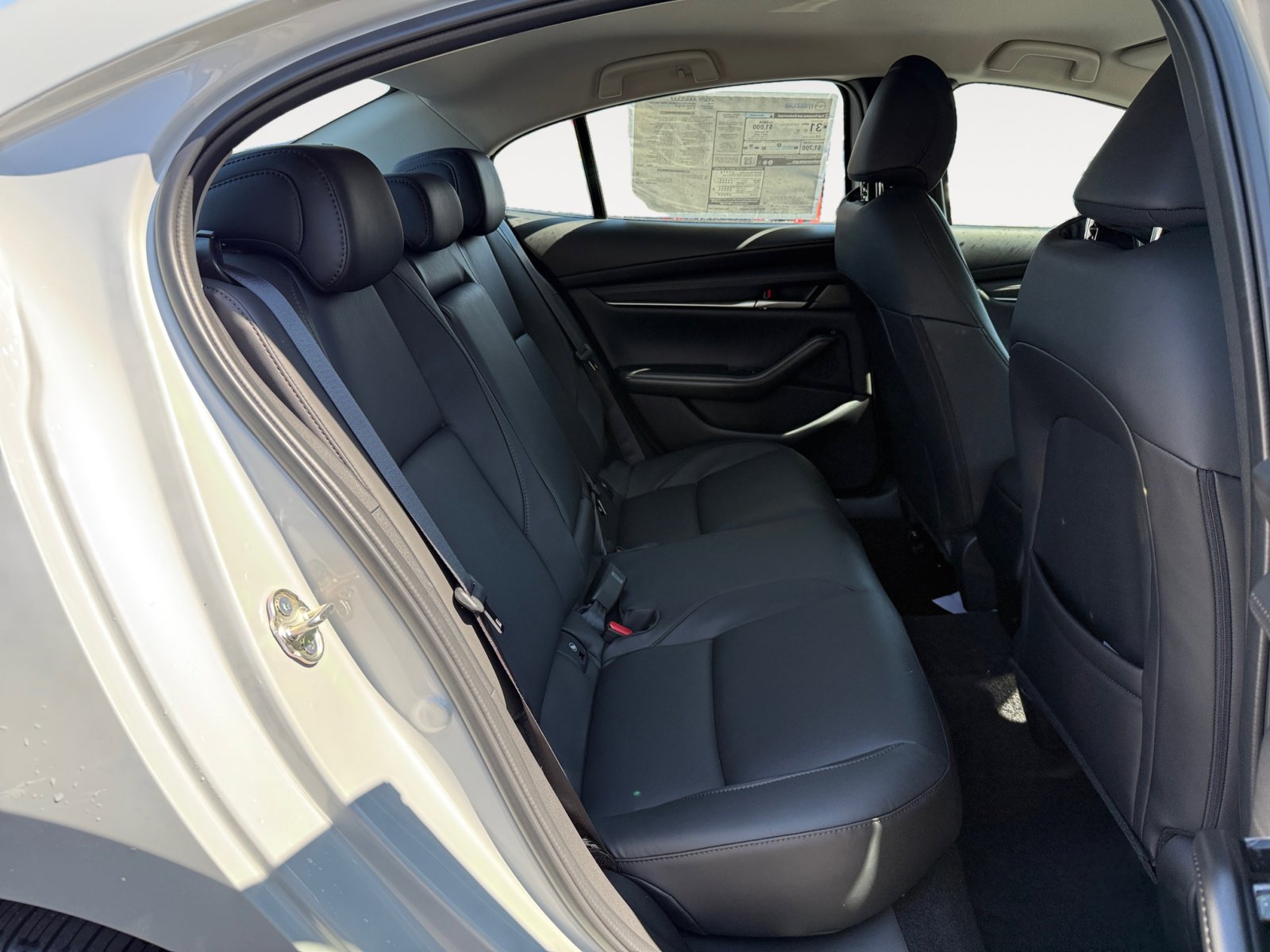 2025 Mazda Mazda3 2.5 Select Sport photo 18