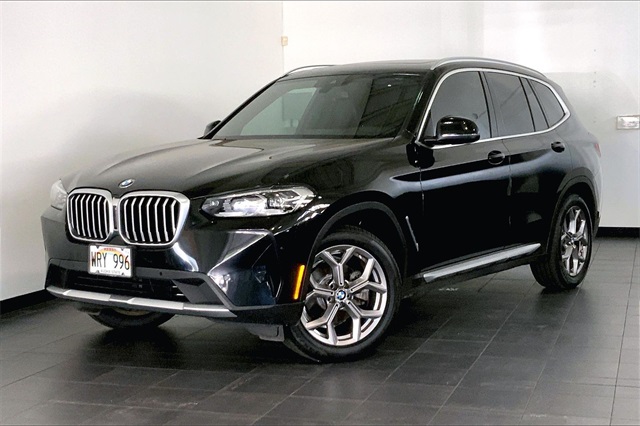 2022 BMW X3 30i's photo