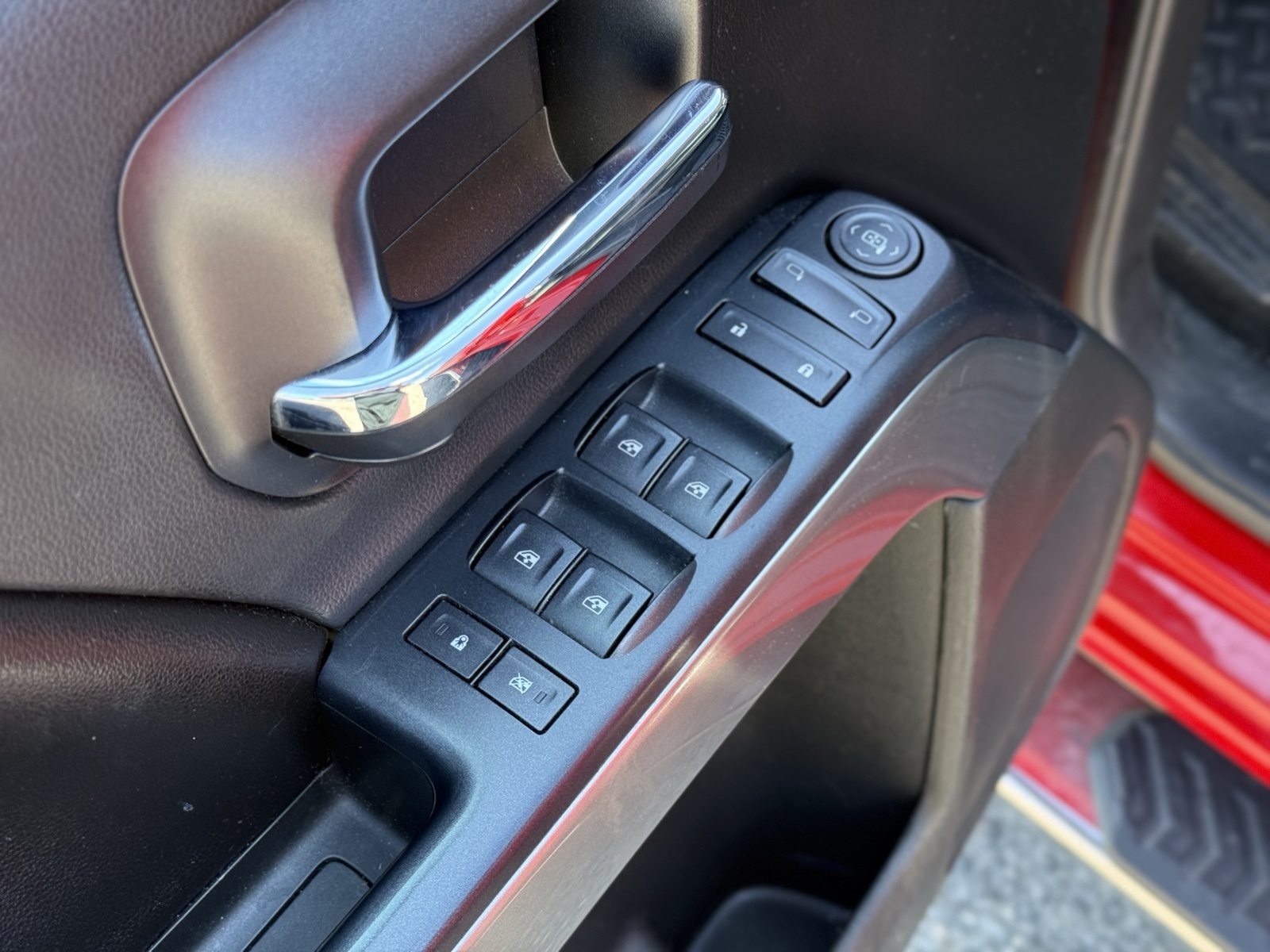2017 Chevrolet Silverado 1500 LT photo 15