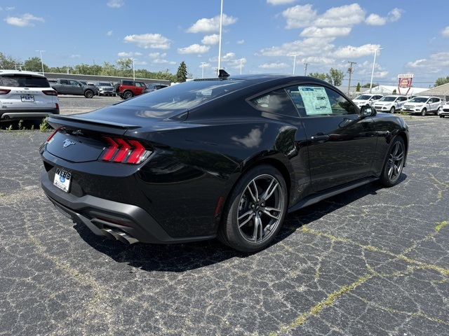 2025 Ford Mustang EcoBoost Premium photo 3