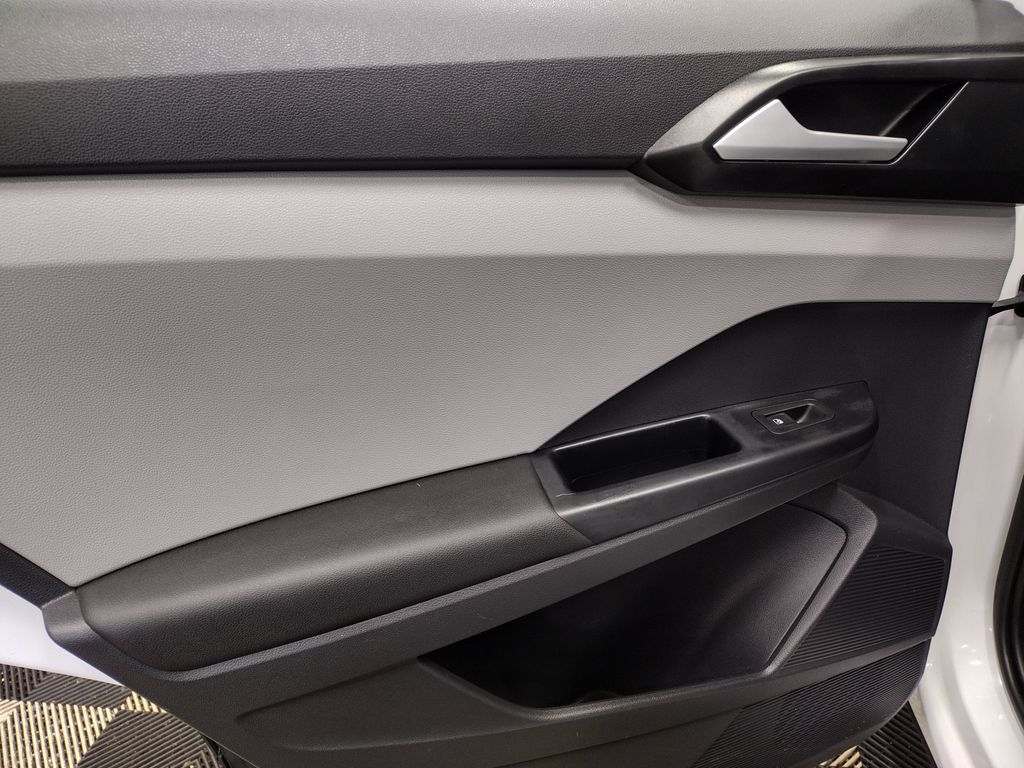 2022 Volkswagen Taos S photo 18