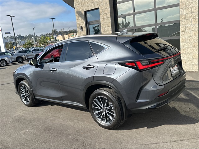 2024 Lexus NX 350h photo 4