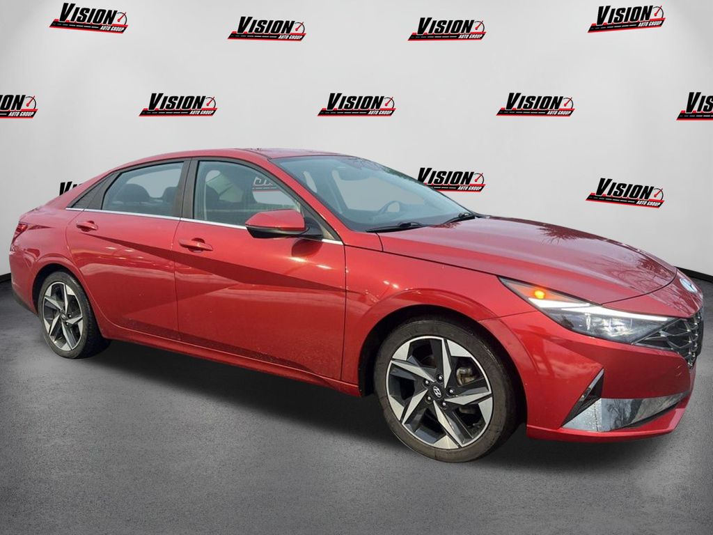 2022 Hyundai Elantra Limited photo 2
