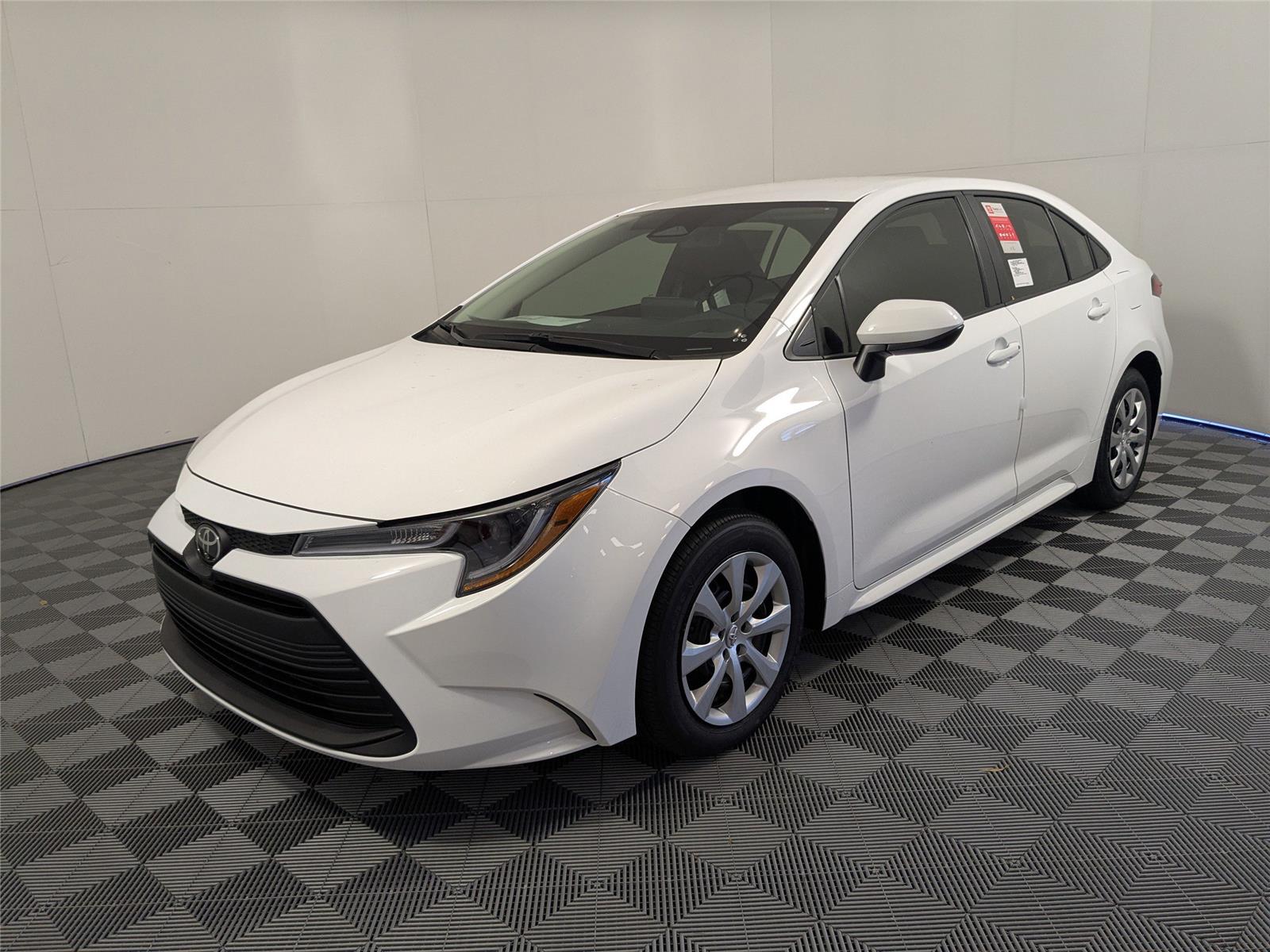 2026 Toyota Corolla LE's photo