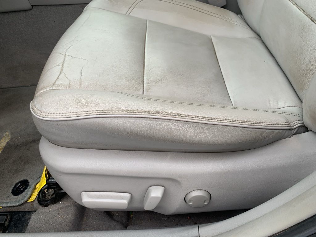 2015 Toyota Camry XLE photo 10