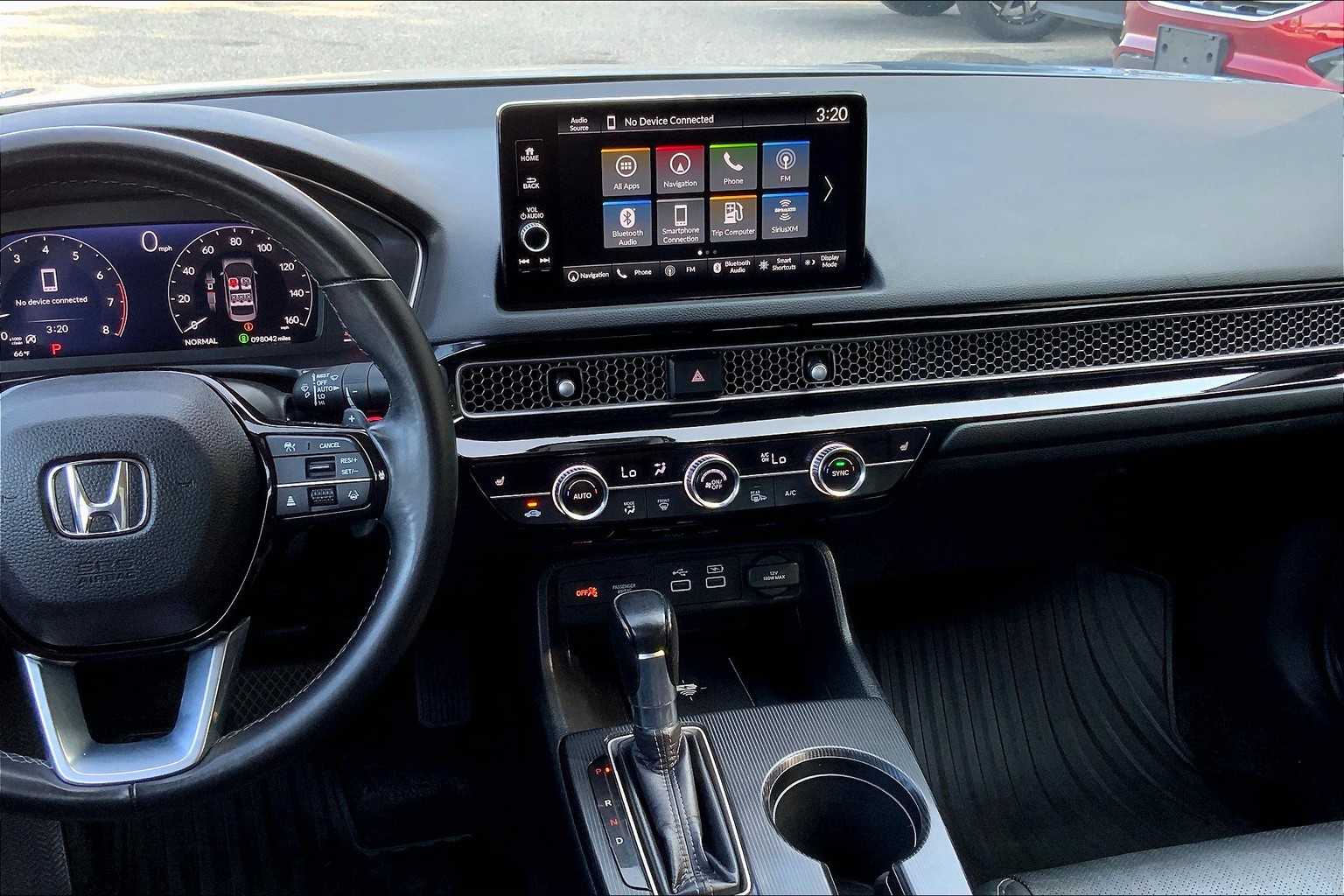 2024 Honda Civic Touring photo 6