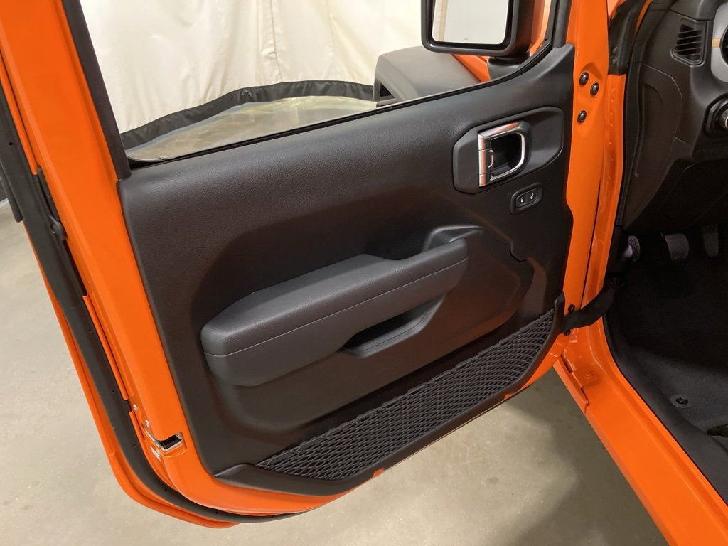2025 Jeep Wrangler Sport photo 6