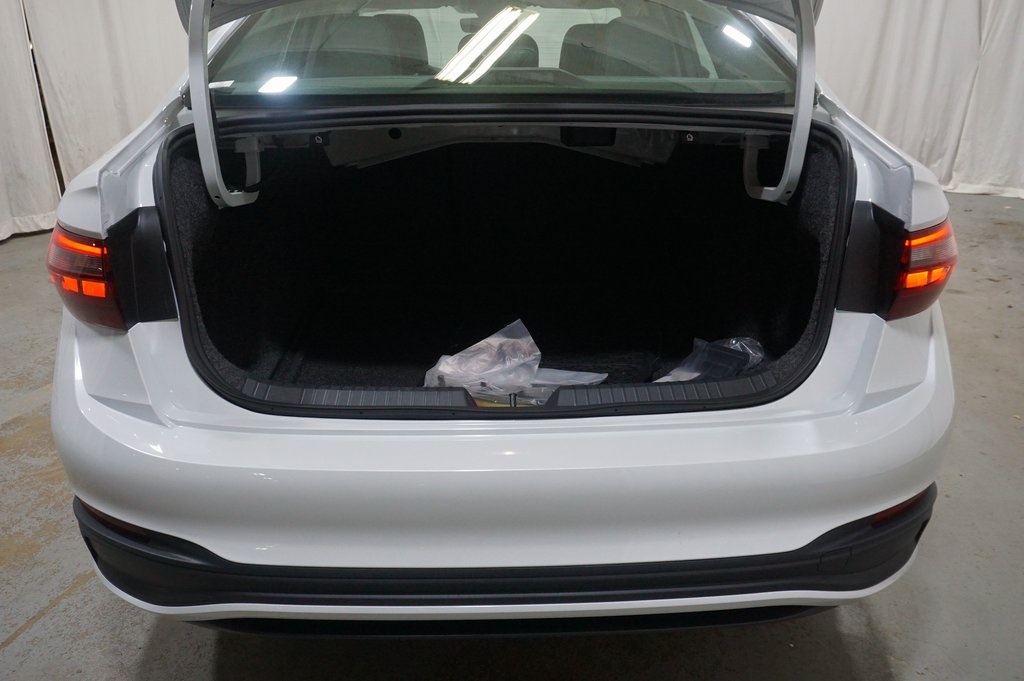 2025 Volkswagen Jetta 1.5T SE photo 22