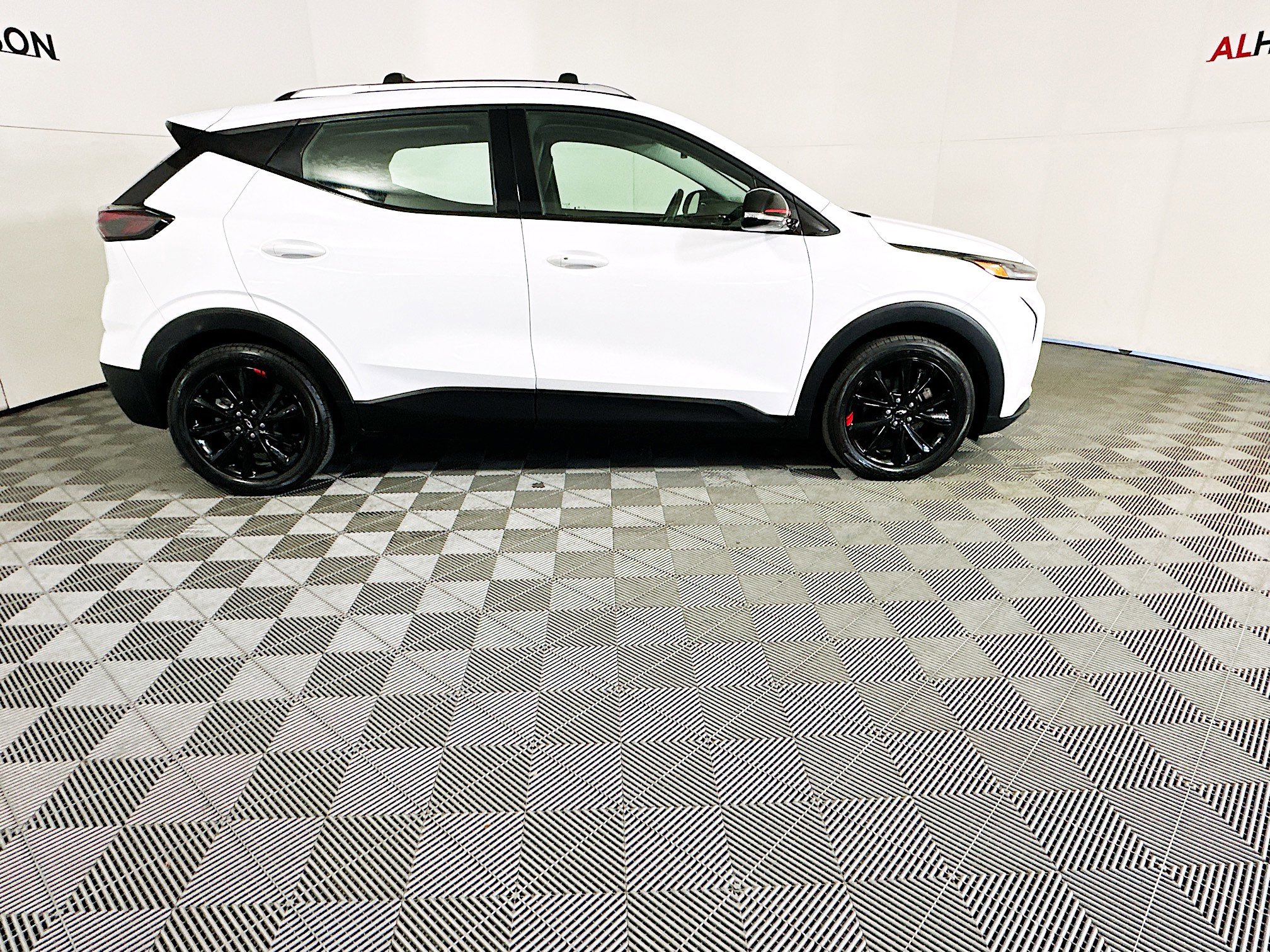 Used 2023 Chevrolet Bolt EUV LT with VIN 1G1FY6S08P4169763 for sale in Coconut Creek, FL