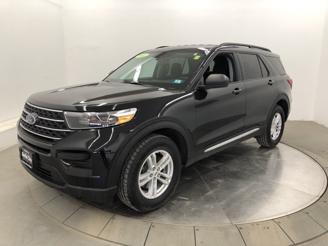 2022 Ford Explorer XLT photo 3