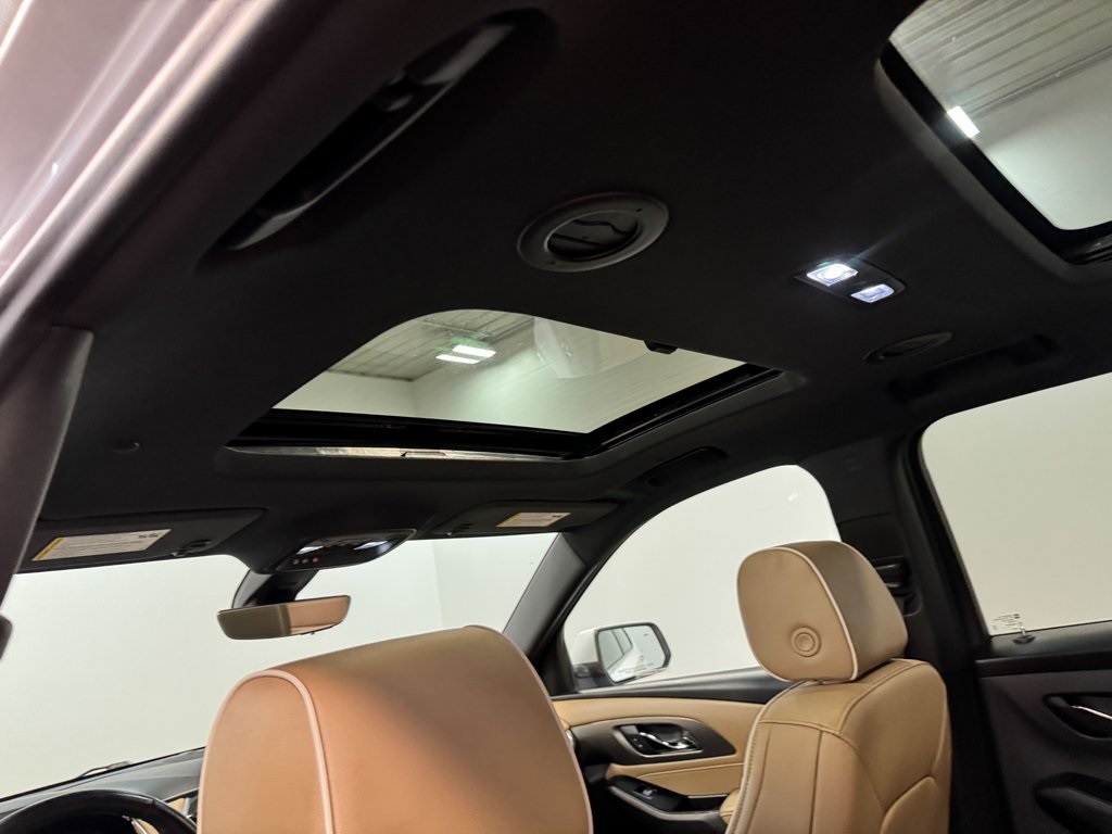 2023 Chevrolet Traverse Premier photo 6