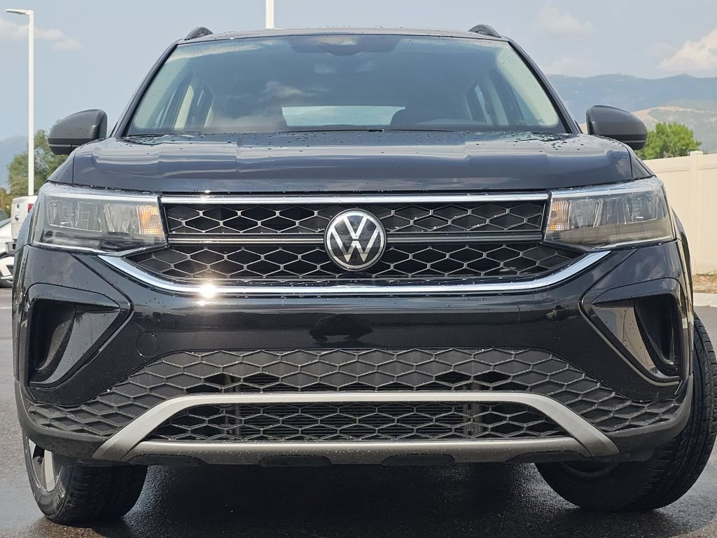 2024 Volkswagen Taos S photo 3
