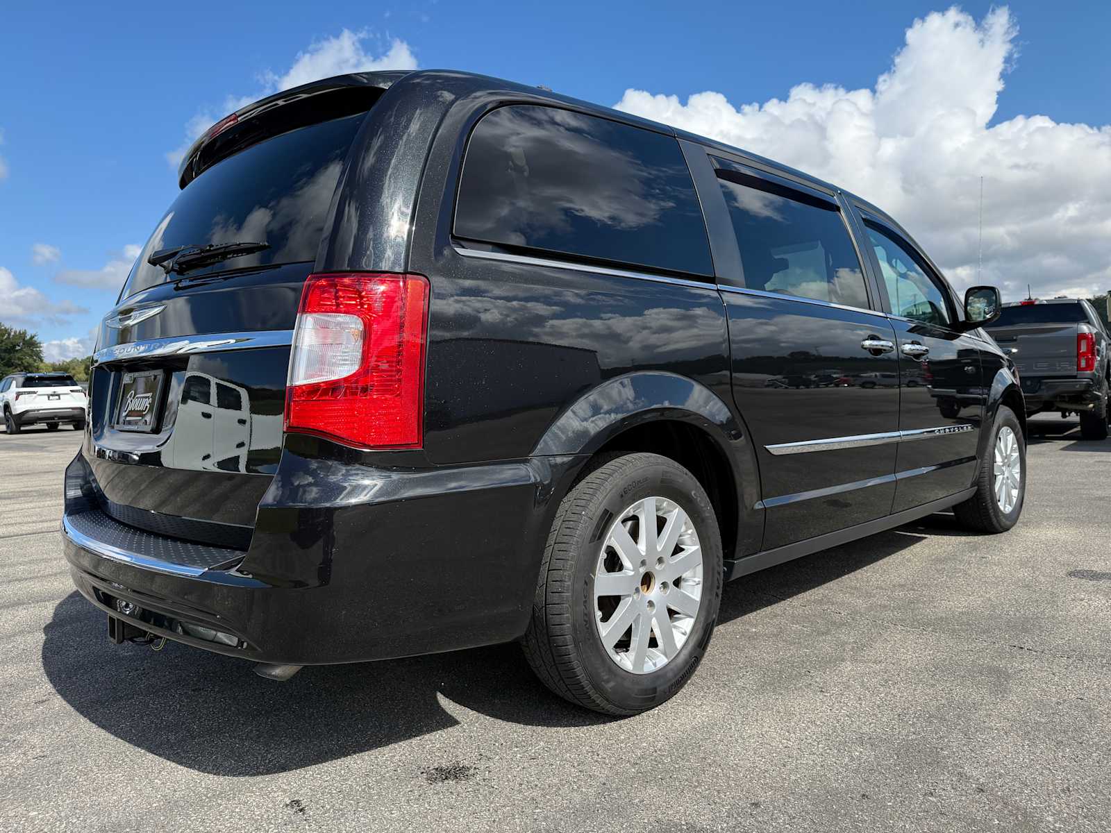 2016 Chrysler Town & Country Touring photo 5
