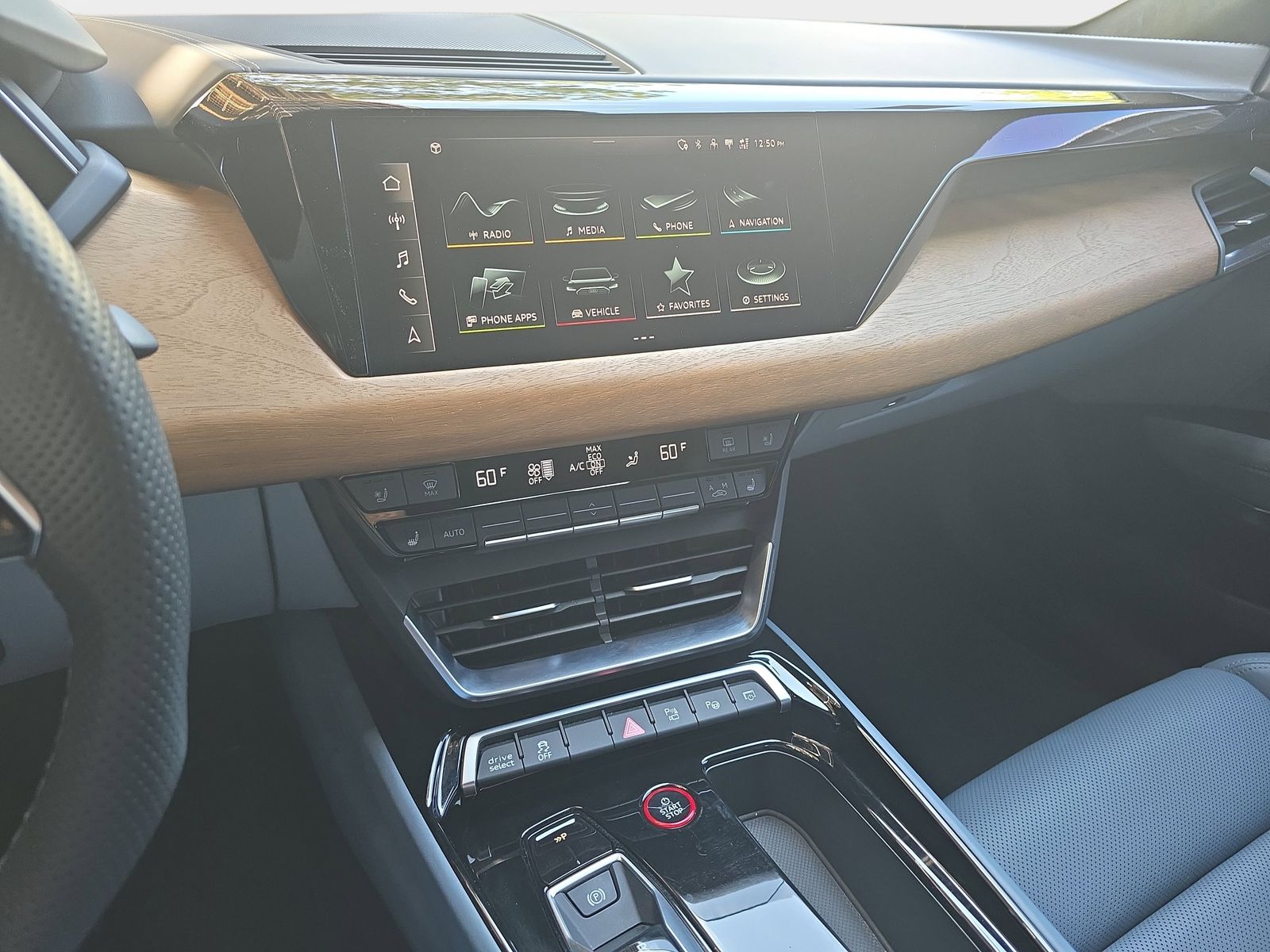 2022 Audi RS e-tron GT Base photo 21