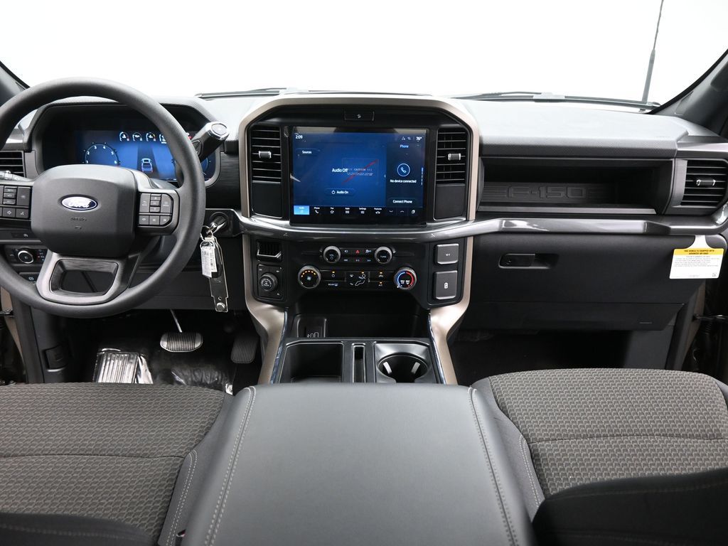 2025 Ford F-150 STX photo 15