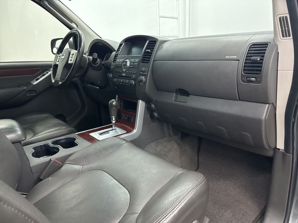 2008 Nissan Pathfinder LE photo 20