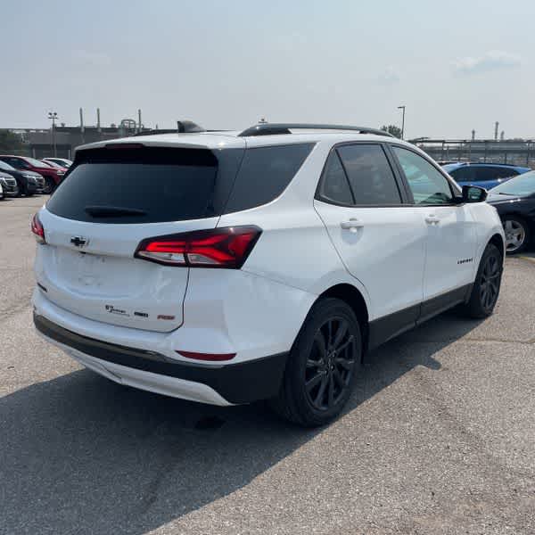 2022 Chevrolet Equinox RS photo 3