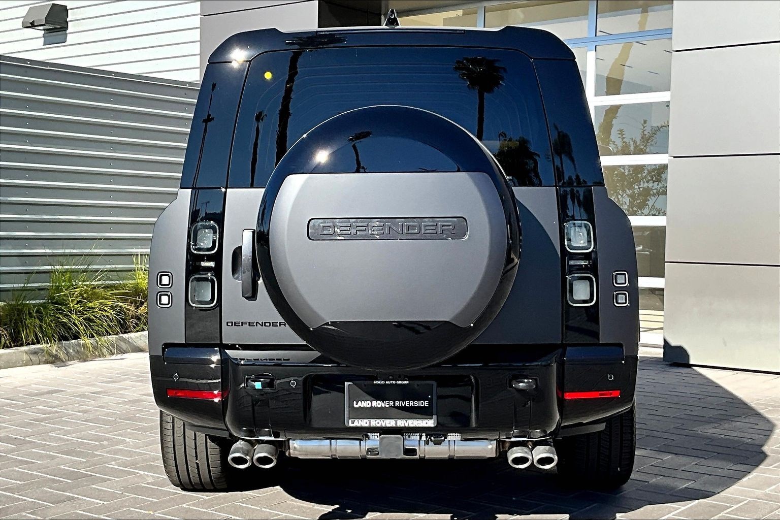 2026 Land Rover Defender 130 V8 photo 4