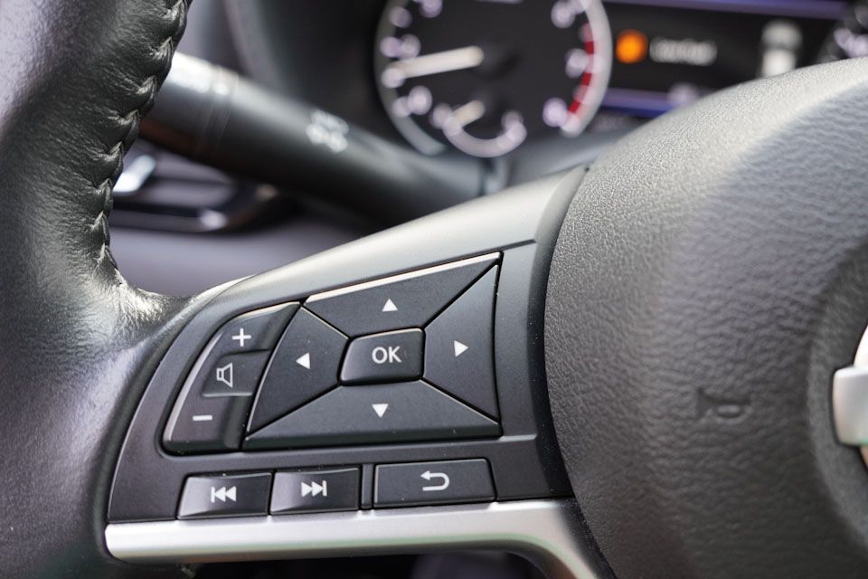 2022 Nissan Sentra SV photo 25