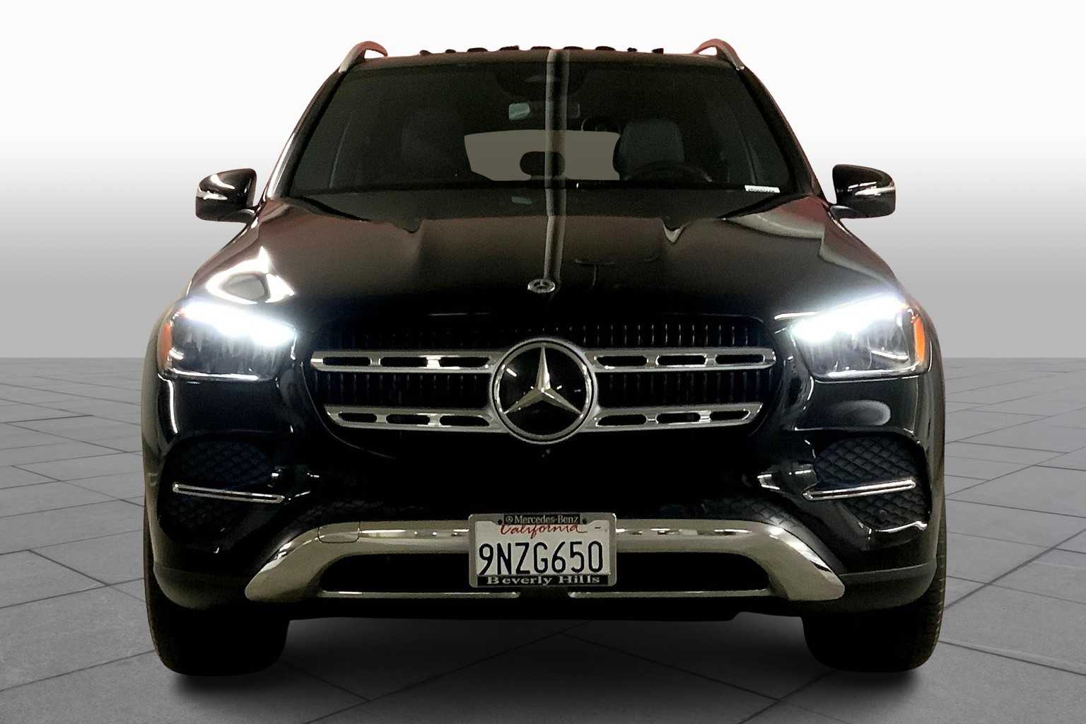 2025 Mercedes Benz GLE 350 4MATIC photo 3