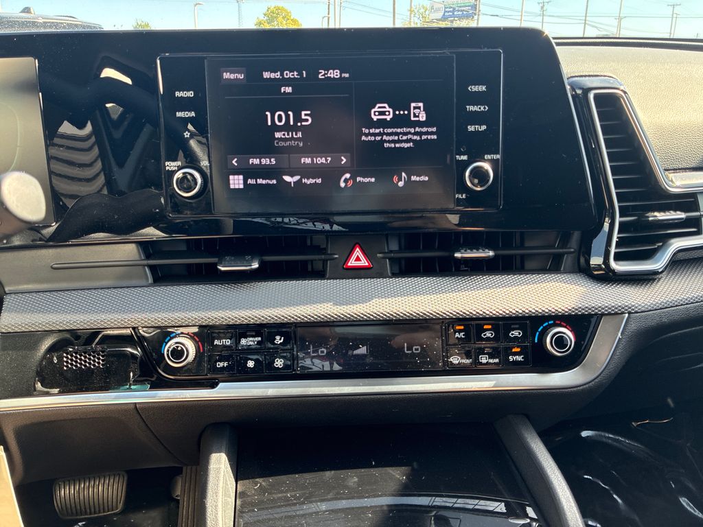 2023 Kia Sportage Hybrid LX photo 11