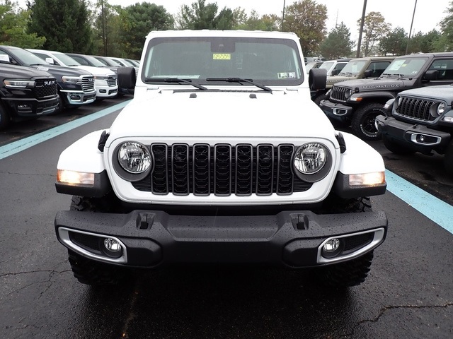 2025 Jeep Gladiator Sport photo 7