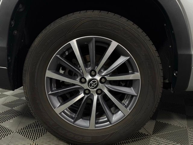 2017 Toyota Highlander XLE photo 7