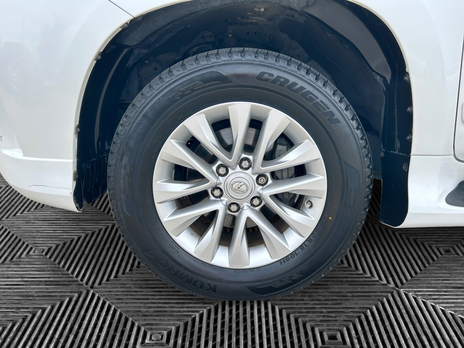 2015 Lexus GX 460 Premium photo 14
