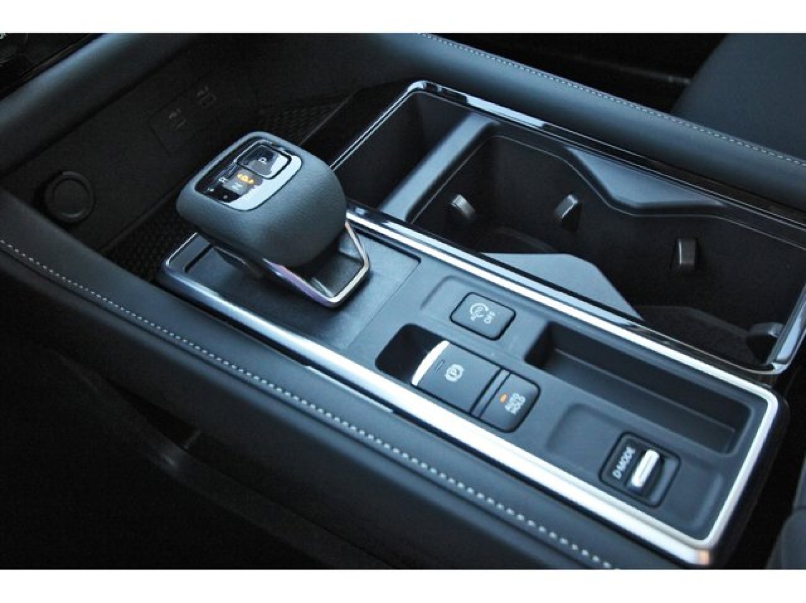 2025 Nissan Pathfinder SV White at Robbins Nissan