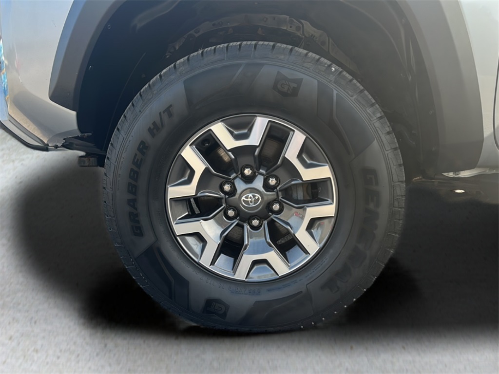 2023 Toyota Tacoma TRD Pro V6 photo 24