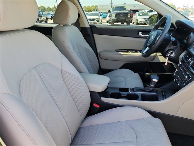 2018 Kia Optima LX photo 16