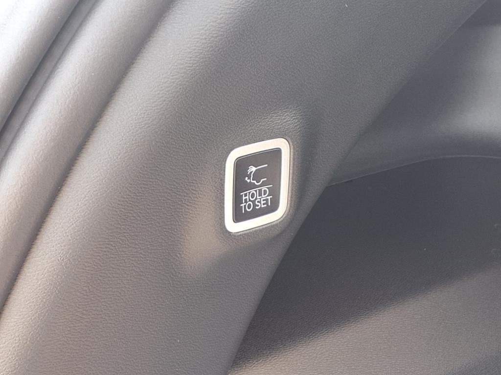 2025 Jeep Wagoneer S Launch Edition photo 17