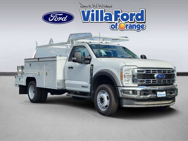 2025 Ford F-550 Super Duty Chassis Cab