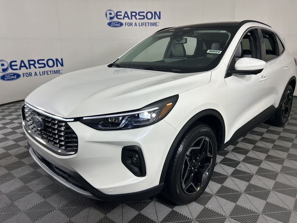 2026 Ford Escape Platinum's photo