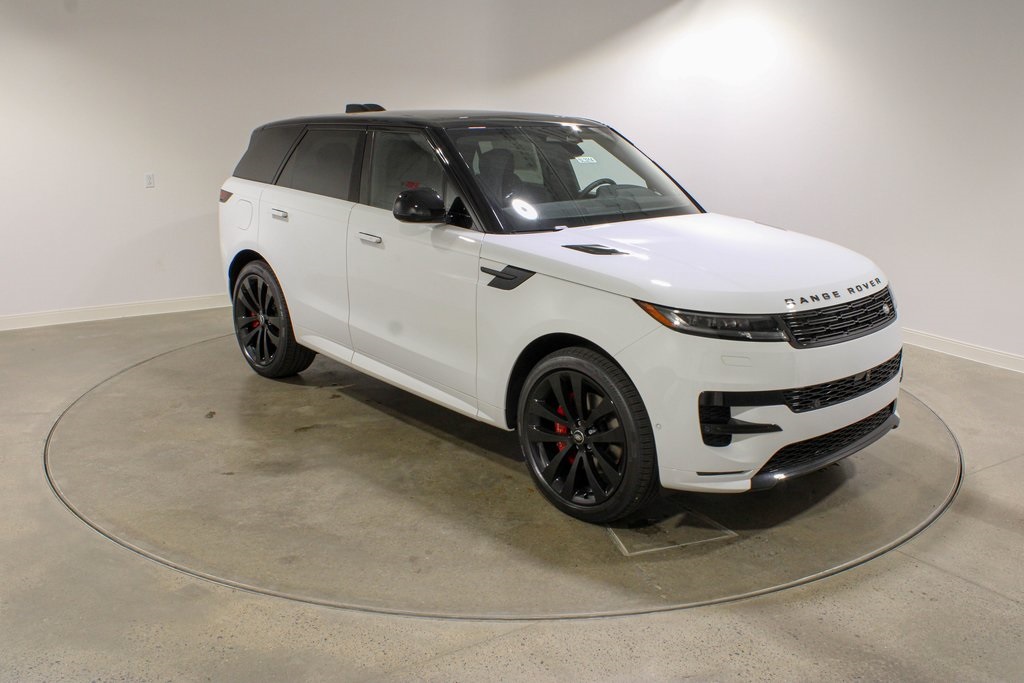 2025 Land Rover Range Rover Sport SE photo 6