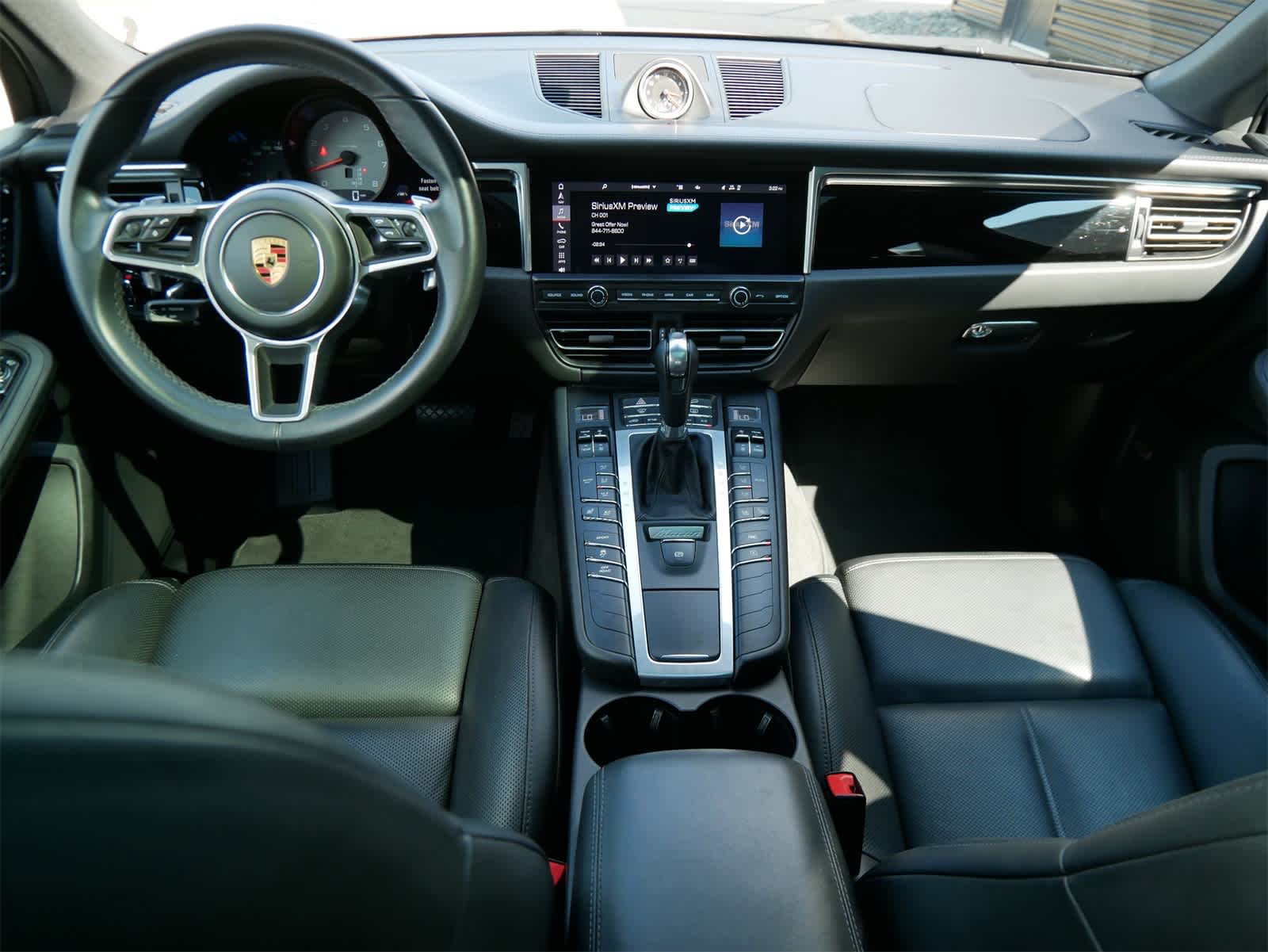 2021 Porsche Macan S photo 8