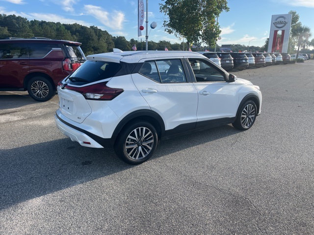 2024 Nissan Kicks SV photo 6