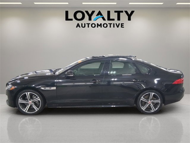 2018 Jaguar XF 25t R-Sport photo 2